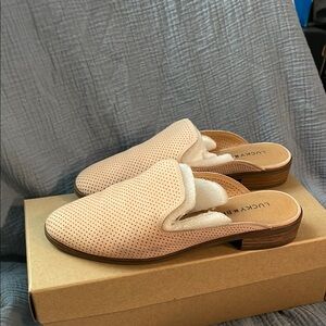 Lucky Brand Tan and Pink Mules with Breathable Design